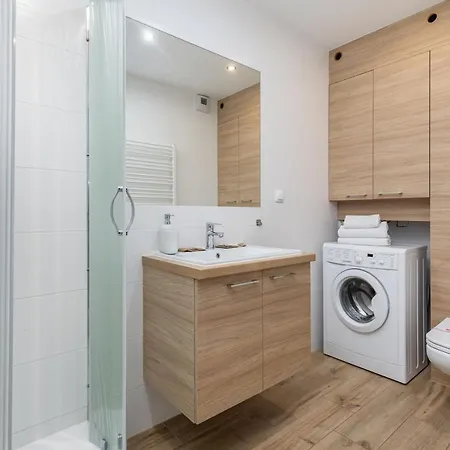 By Jantar 아파트 코워브제크