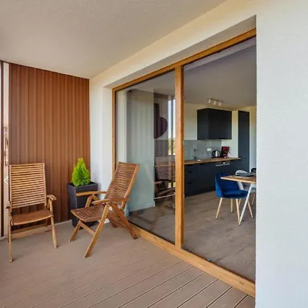 By Jantar * 코워브제크